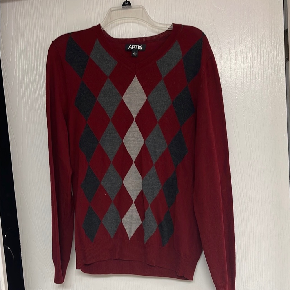 Apt. 9 V-Neck Sweater Red and Gray Classic Knit